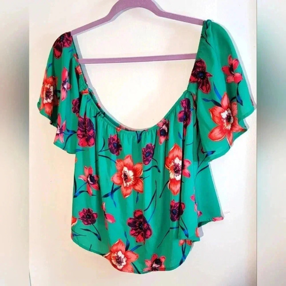 Sawyer Collection Tops - Sawyer Off the Shoulder Top
